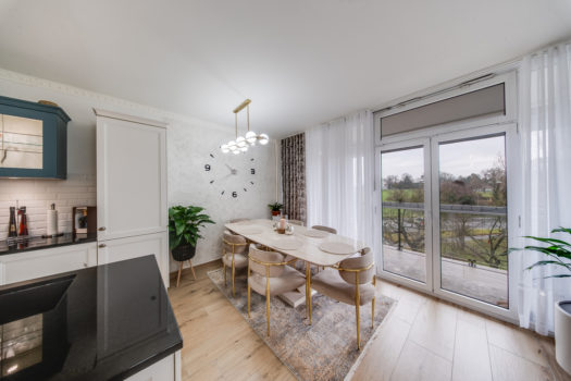 Charming Renovated 4.5-Room Apartment – Casatax Opportunity