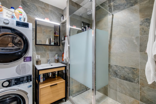 Charming Renovated 4.5-Room Apartment – Casatax Opportunity