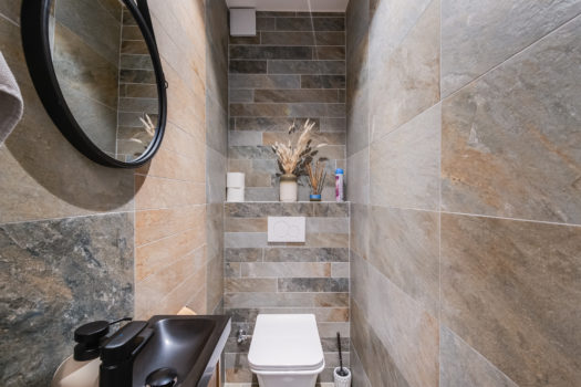 Charming Renovated 4.5-Room Apartment – Casatax Opportunity