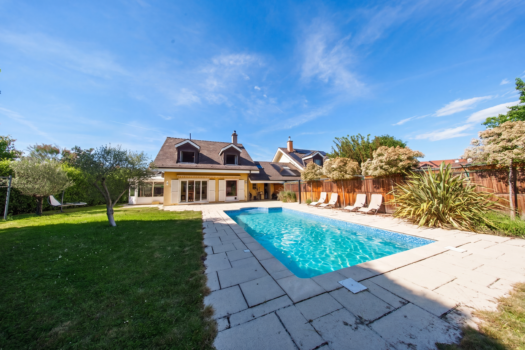 Stunning & Peaceful Countryside Home in the Heart of Puplinge – Geneva